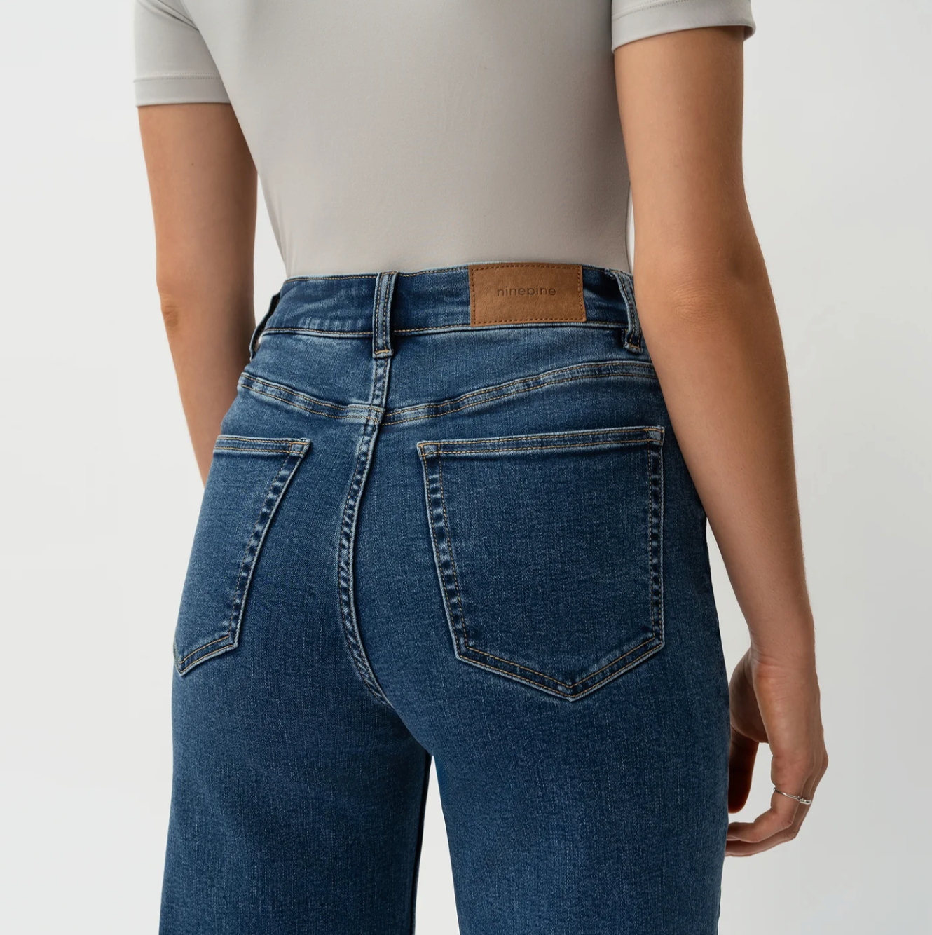 Relaxed ComfortDenim Jeans