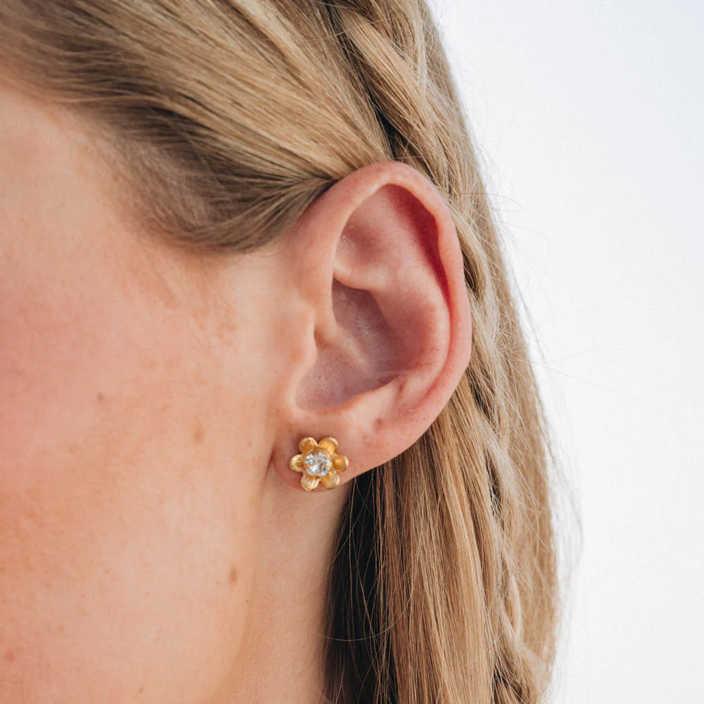 Juni Stud Earrings Gold