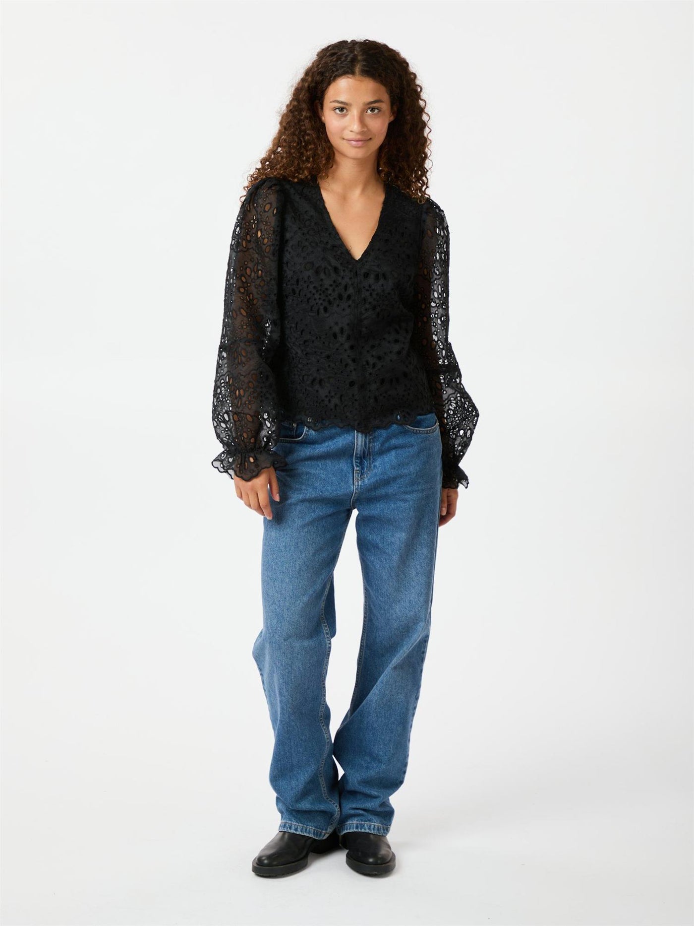 Candice Embroidery Blouse