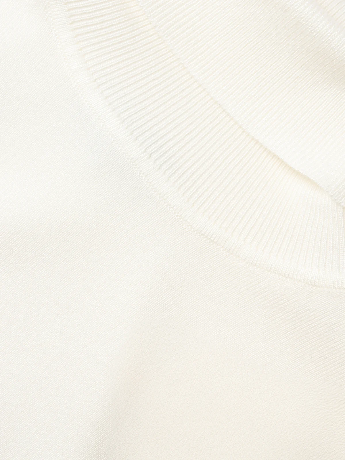 Pola Turtleneck Knit