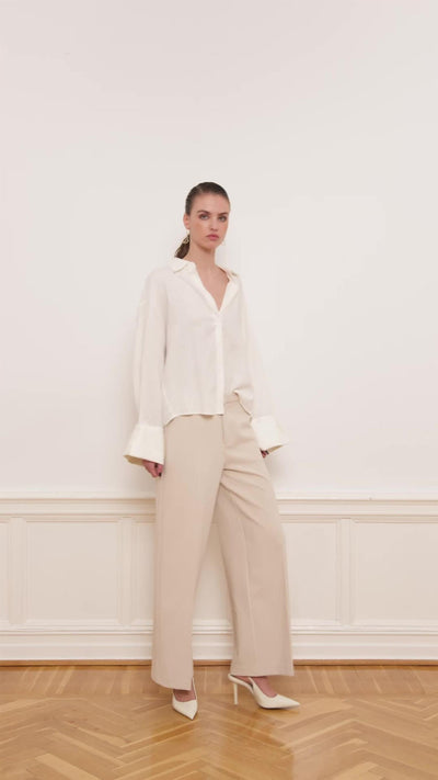 Reign Tailored Extra Wide