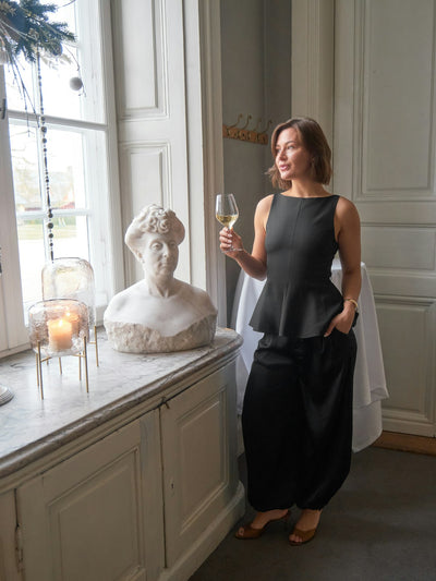 Agape Structure Tie Top