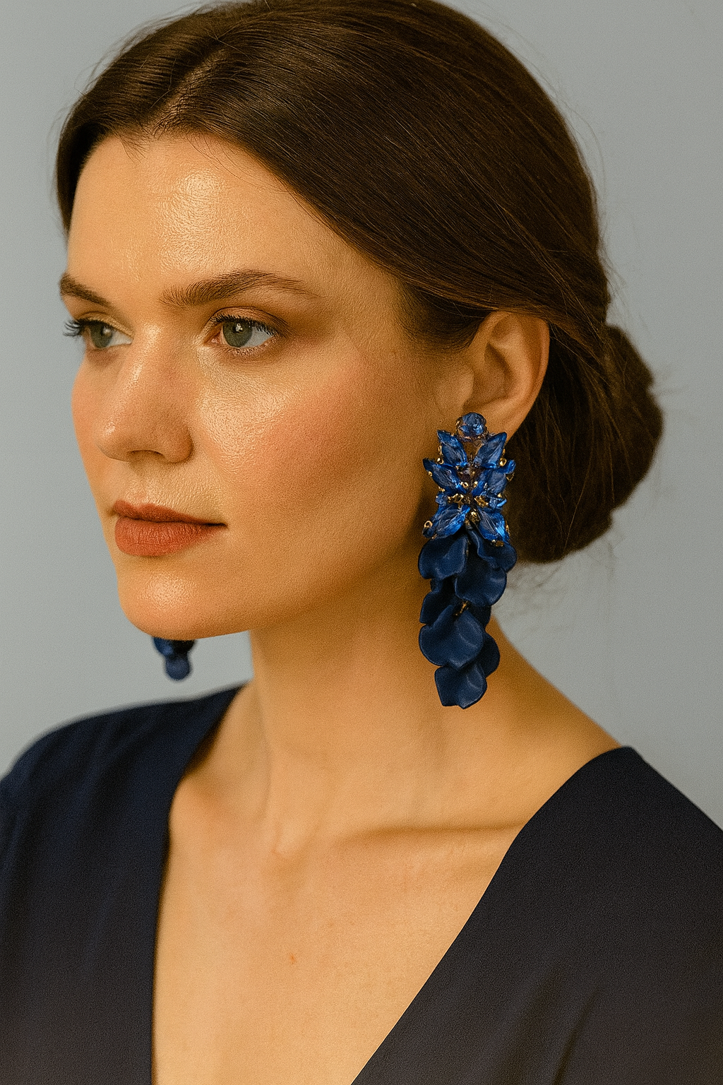 Leaf Big Stone Earrings Navy