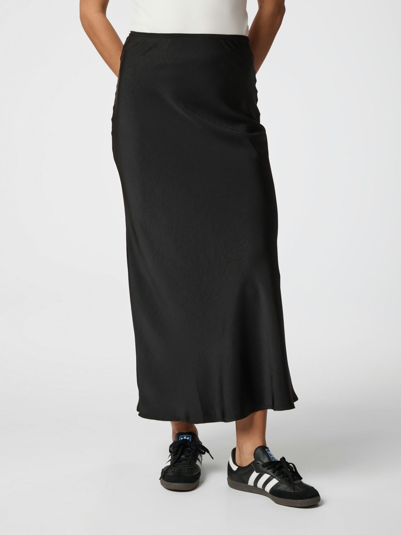 Vicky heavy sateen skirt