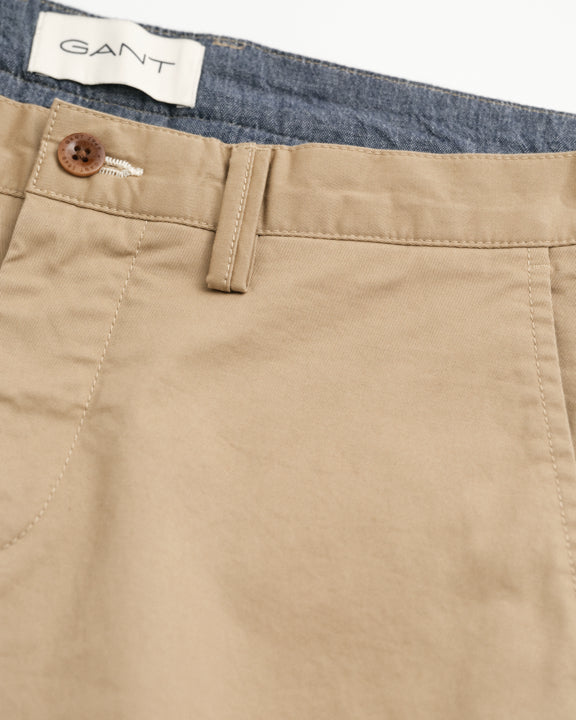 Slim twill shorts