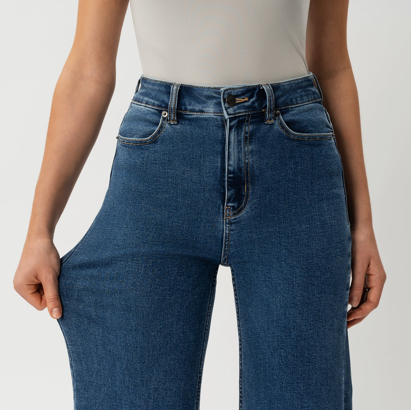 Relaxed ComfortDenim Jeans