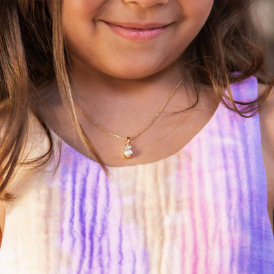 Love Pearl Necklace Gold