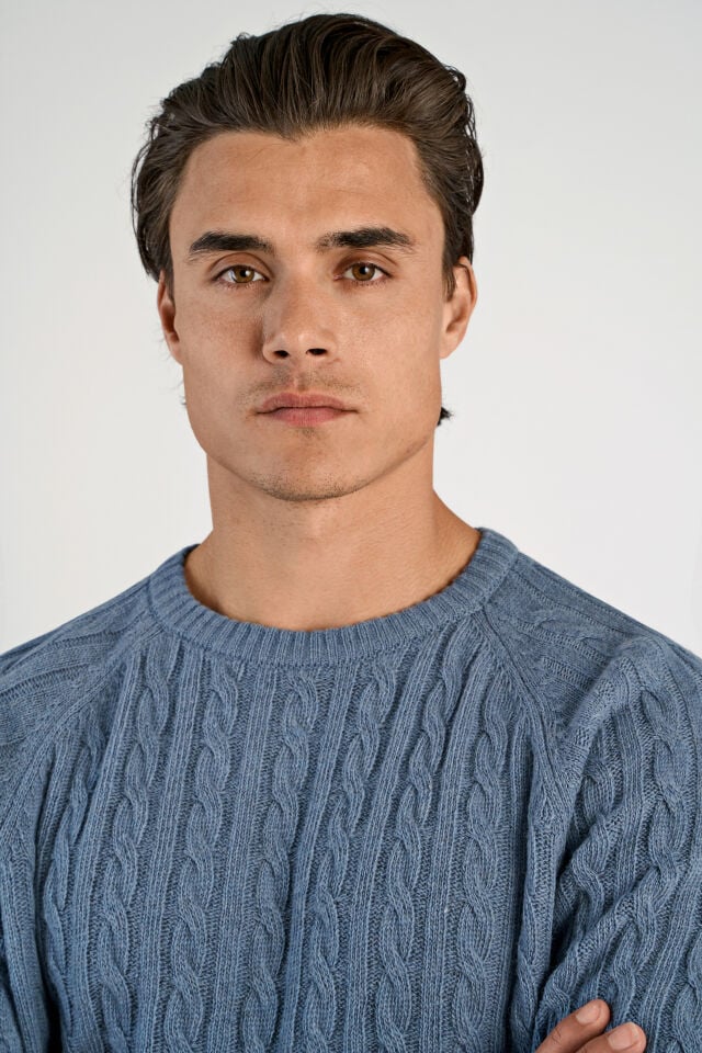 Lambswool reglan cable o-neck