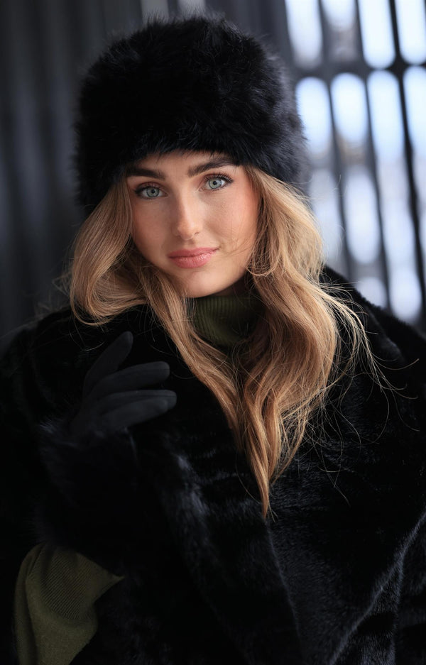 Pillbox hat