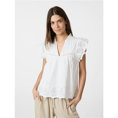 Kyoti Embroidery top