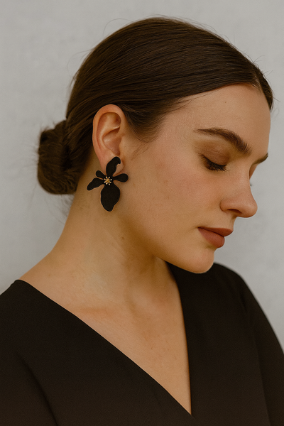 Flower Earrings Black