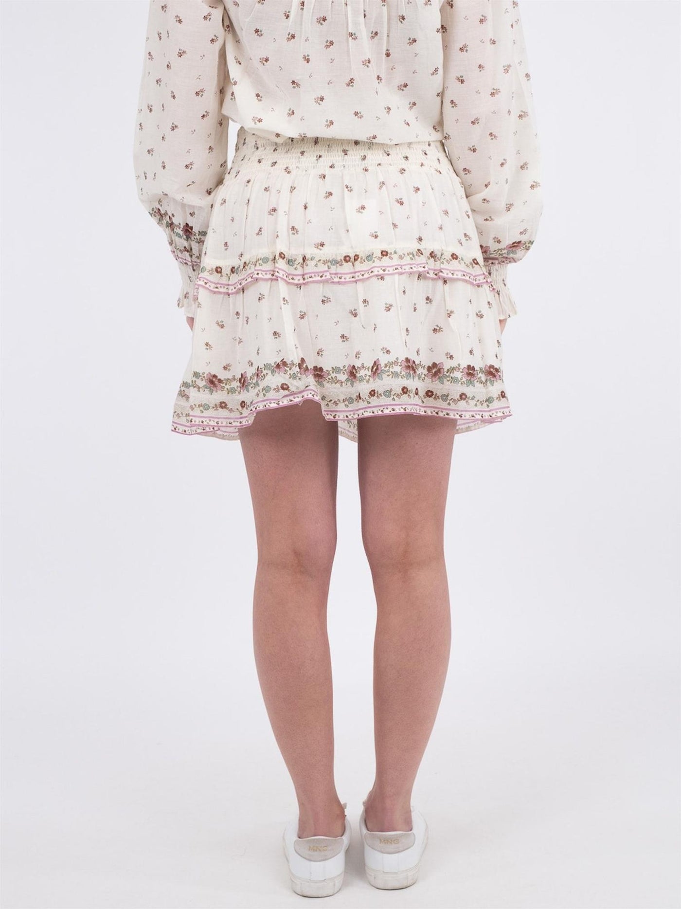 Lando S Belle Border Skirt