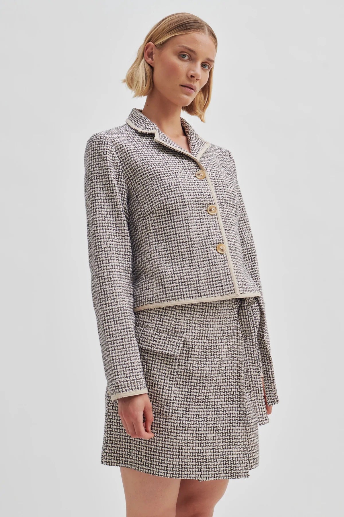 CHANNA JACKET